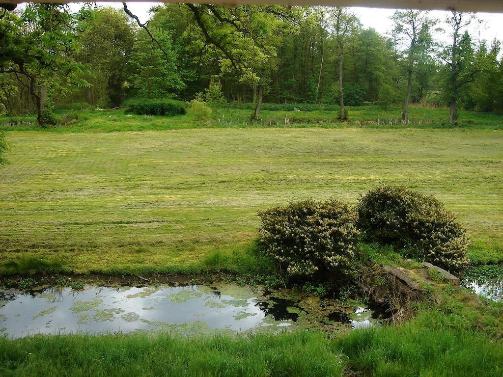 Herregaarden Jerstrup Bed and Breakfast Norre Esterbolle Exteriör bild