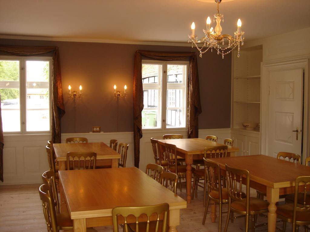 Herregaarden Jerstrup Bed and Breakfast Norre Esterbolle Exteriör bild
